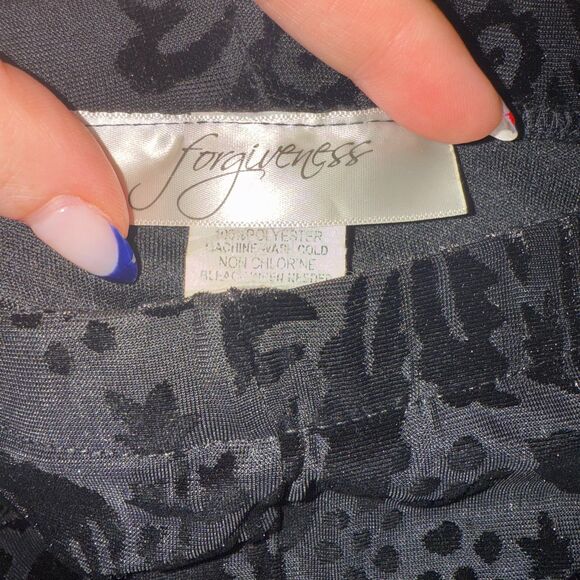 Forgiveness Floral Velvet Burnout Super Flare Pant - Black M - Picture 6 of 7